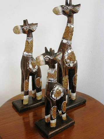 Gerard the wooden giraffe set