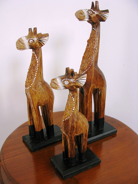 Gazza the wooden giraffe set